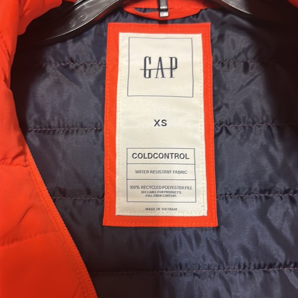 Gap - Picture 2 of 3